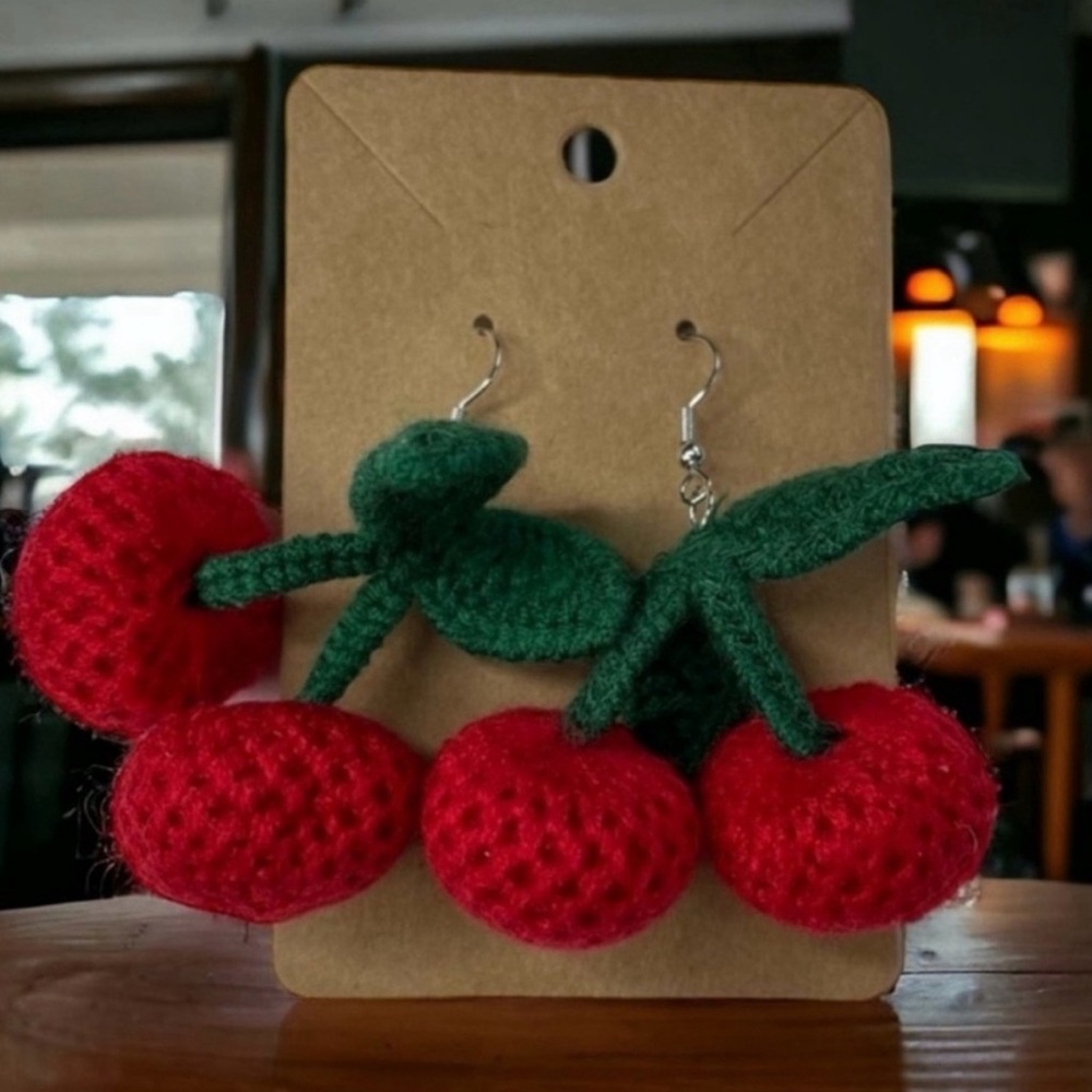 BOUTIQUE FUN CROCHET CHERRY BOHO EARRINGS FESTIVAL RETRO RED FRUIT ROCKABILLY